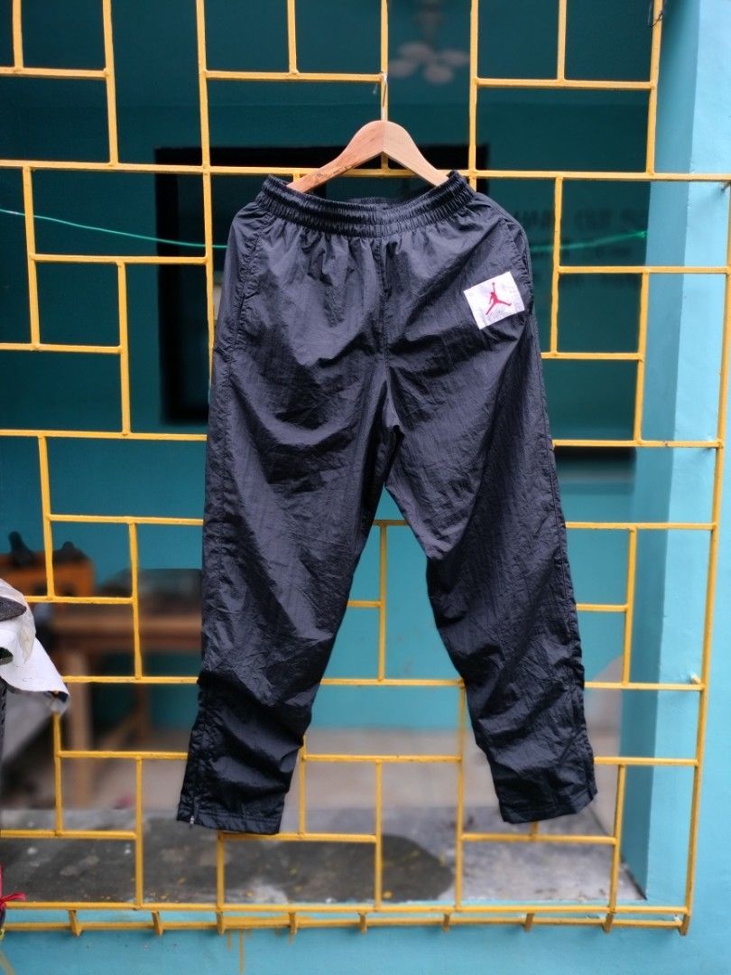 Wings of top flight pants