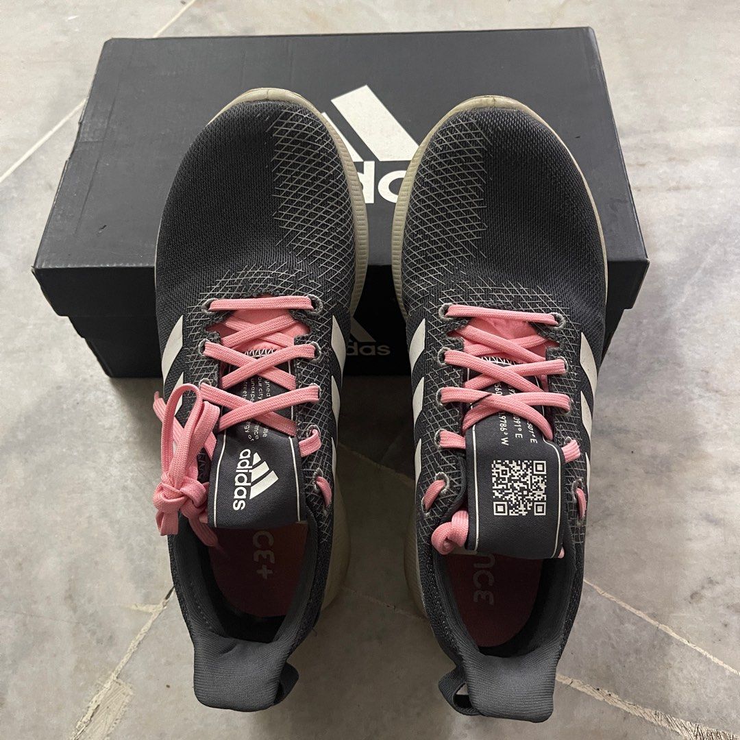 Kasut sport adidas perempuan hot sale