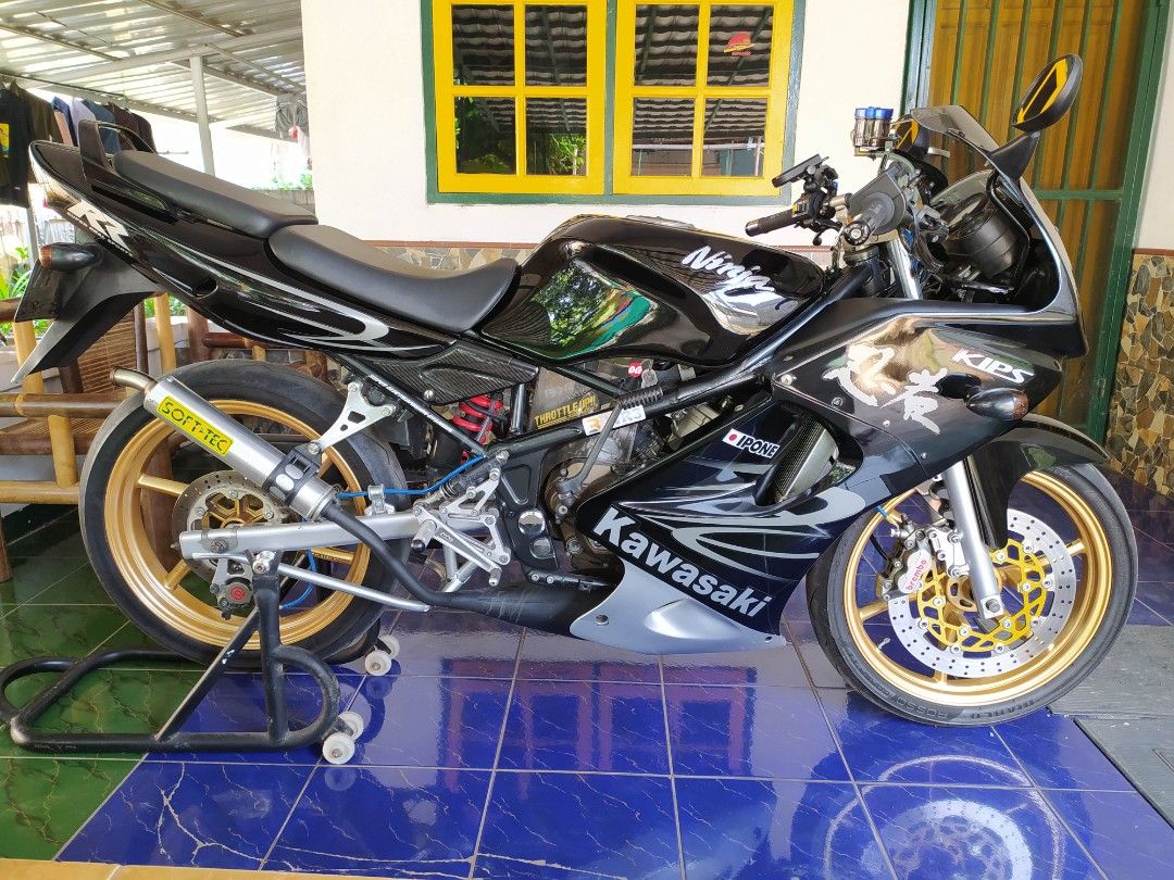 Kawasaki ninja sales rr old