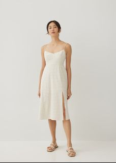 (Category: ) located in . Submitted by dressmeprettyy (Listing ID 1246079773, Image 1). Description: .