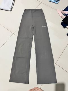 (Kategori: ) berada di . Dikirim oleh preloved3003 (ID iklan 1245753759, Gambar 1). Deskripsi: .