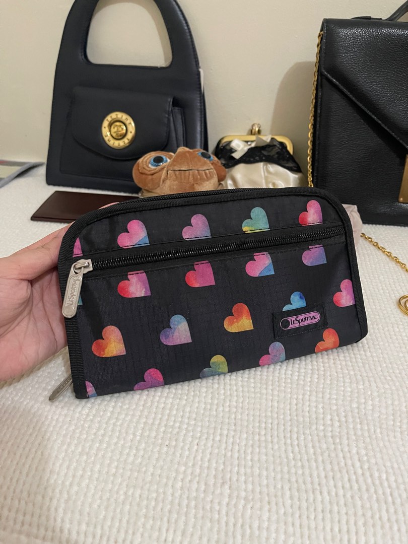 LeSportsac, Women's Fashion, Bags & Wallets, Purses & Pouches on Carousell