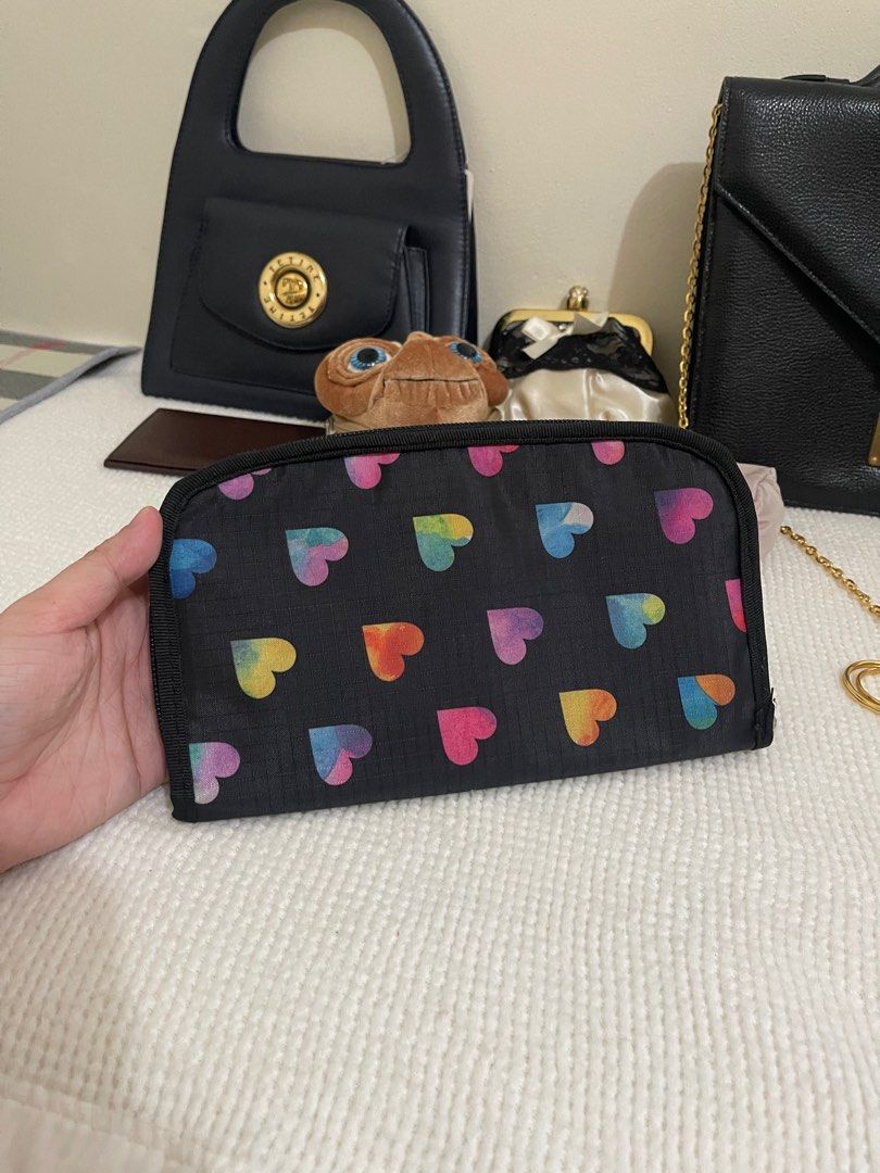 LeSportsac, Women's Fashion, Bags & Wallets, Purses & Pouches on Carousell