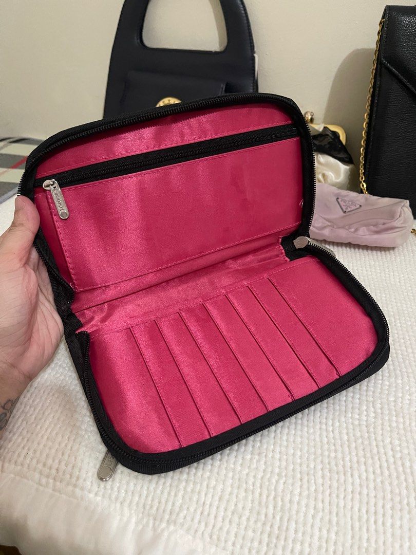 LeSportsac, Women's Fashion, Bags & Wallets, Purses & Pouches on Carousell