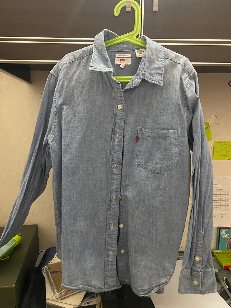 LEVIS BOYFRIEND FIT SHIRT