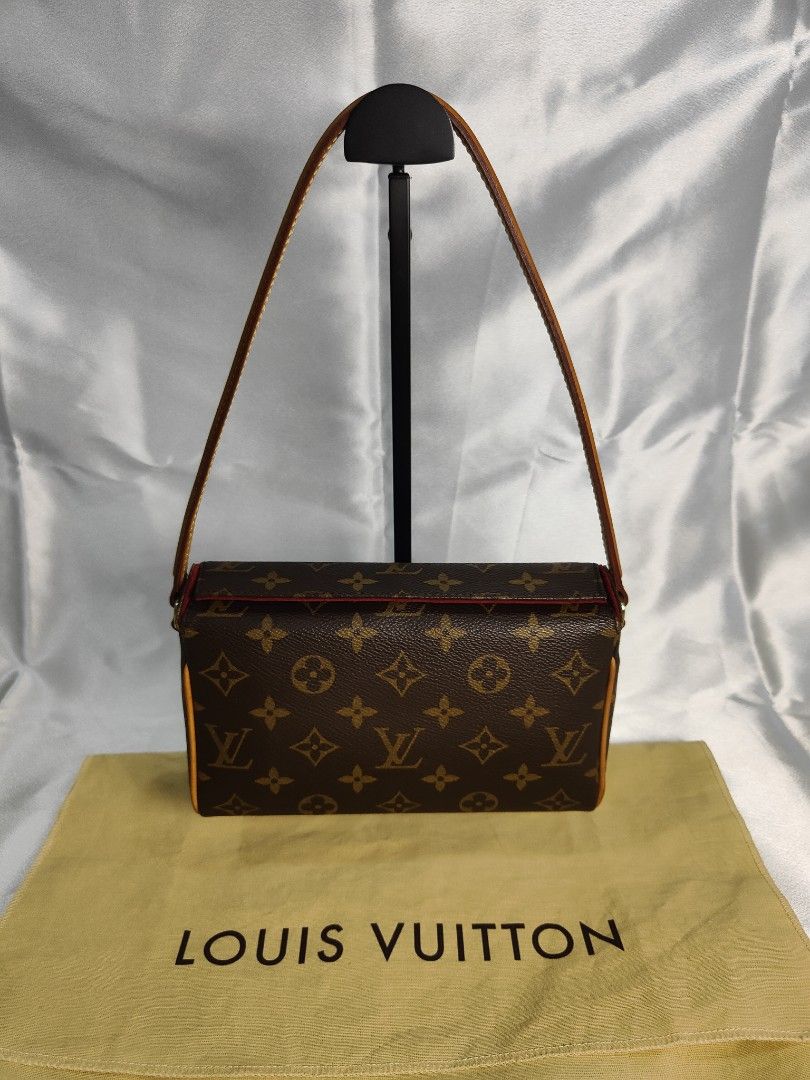LOUIS VUITTON Recital Brown Monogram LV Shoulder Hand Bag Size Mini