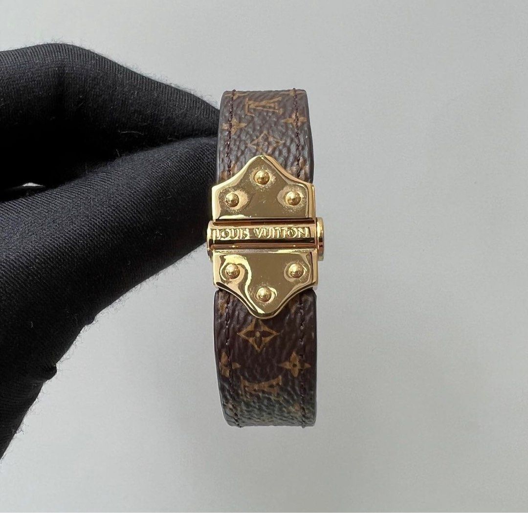 LV Louis Vuitton Bracelet (BC.SPIRIT NANO MNG 17), Women's Fashion, Jewelry  & Organisers, Bracelets on Carousell