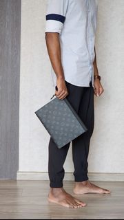 Louis Vuitton Monogram Eclipse Backpack Discovery RARE Pop Up Kim Jones
