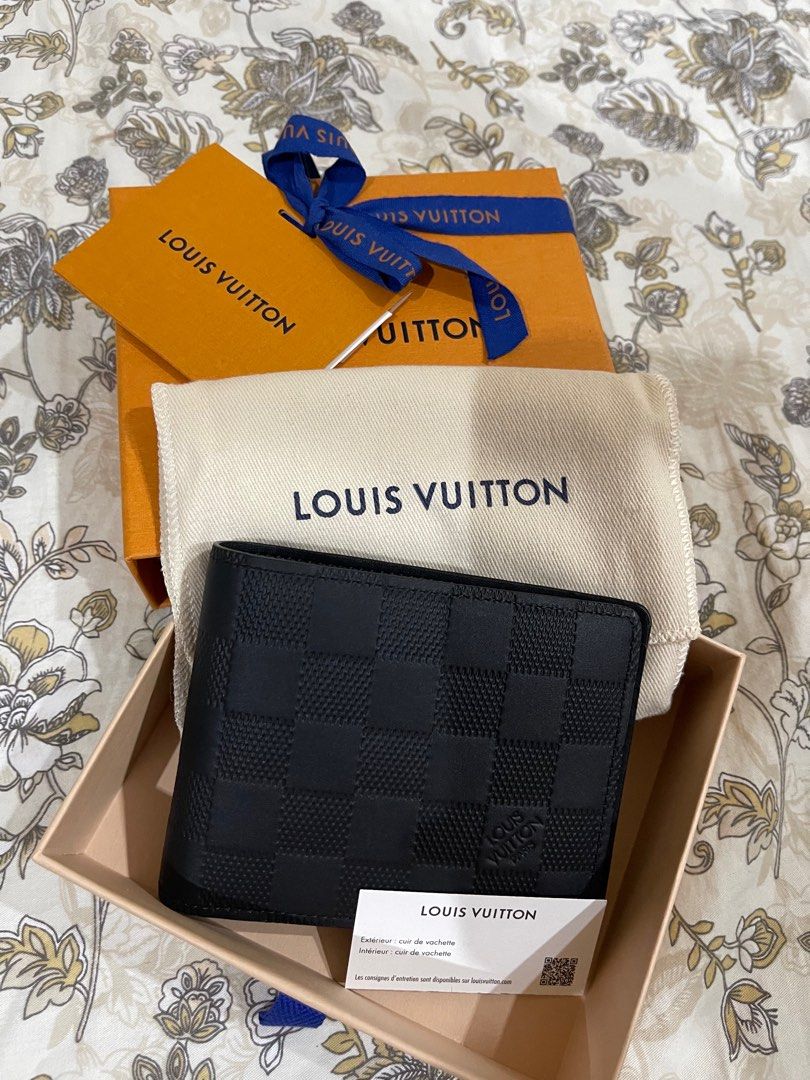 LOUIS VUITTON Multiple Wallet Black Taurillon