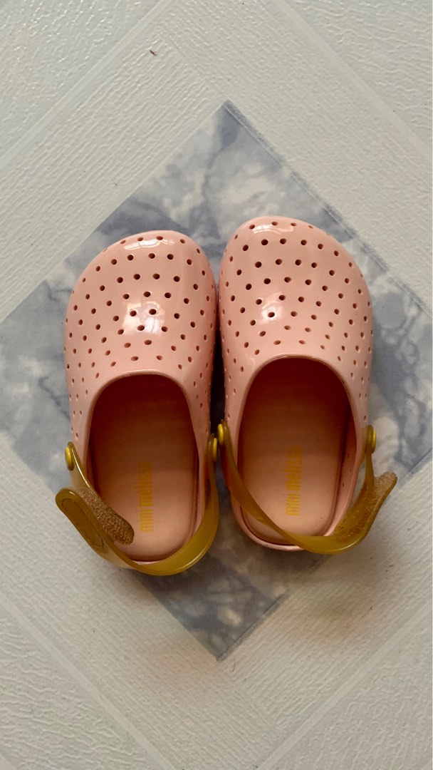 Mini Melissa Size US7, Babies & Kids, Babies & Kids Fashion on Carousell