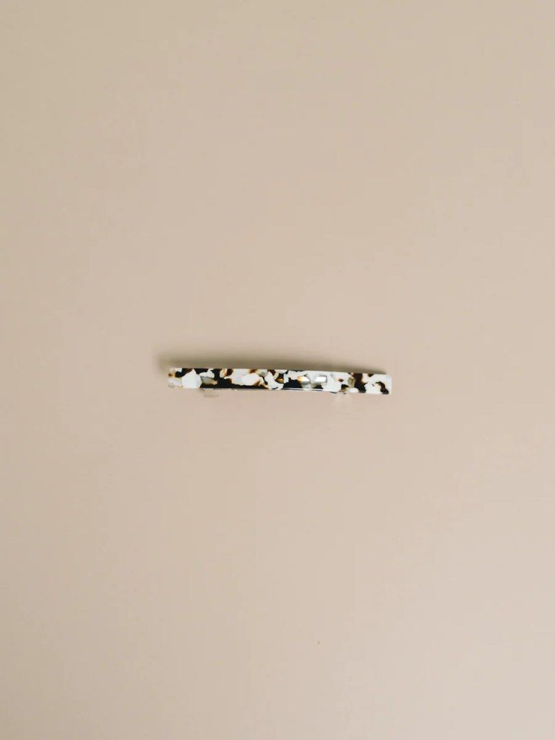 Nat + Noor Jela Hair Barrette Coco Cream, Women's Fashion, Watches