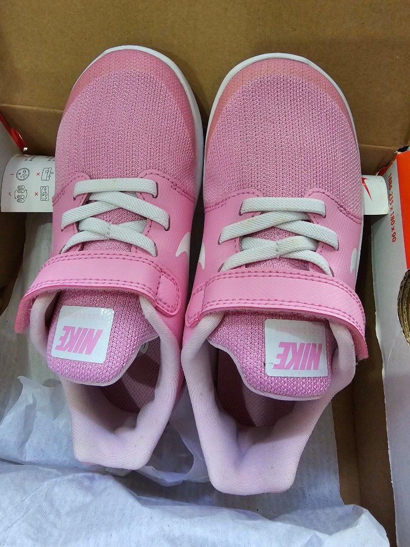 Girls cheap nike shoes