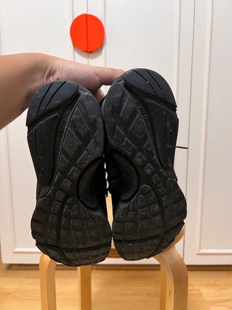 Nike air presto clearance triple black on feet