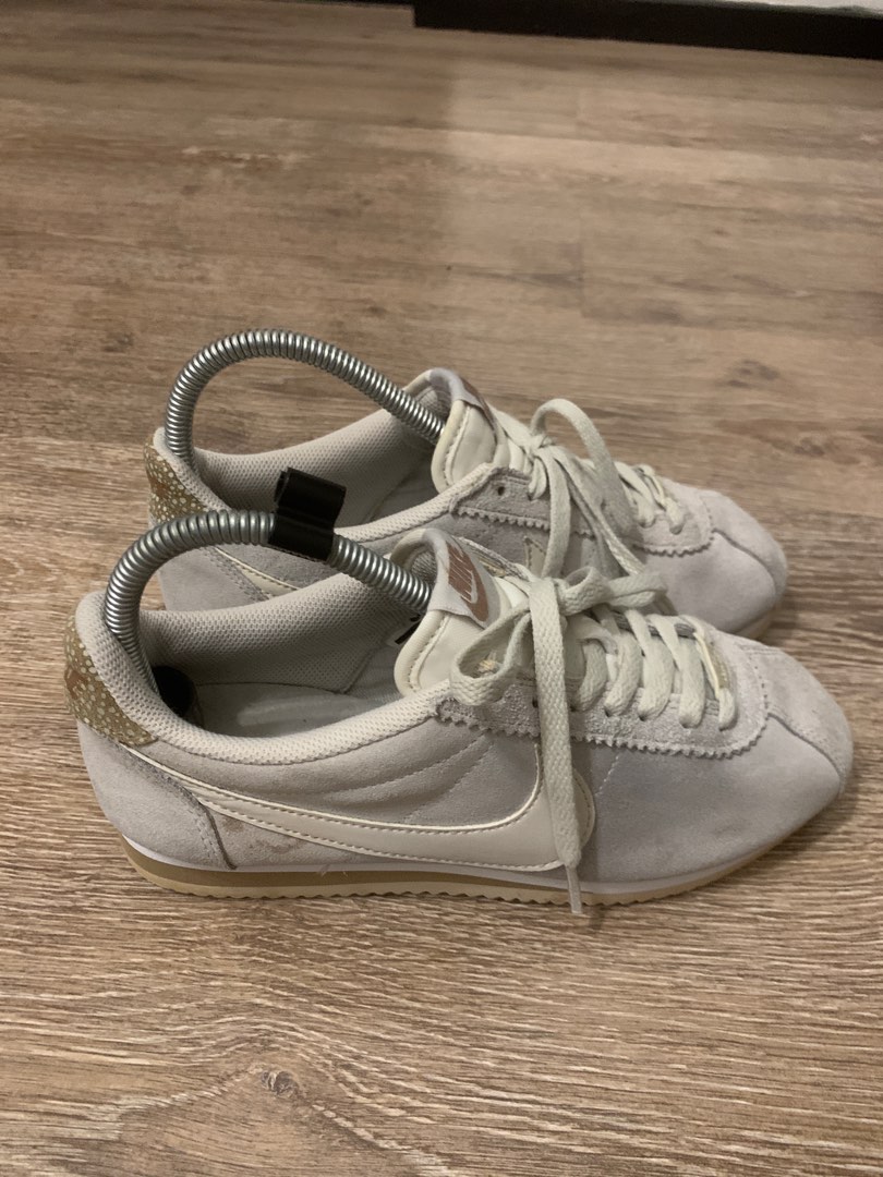 Nike cortez sales fossil white