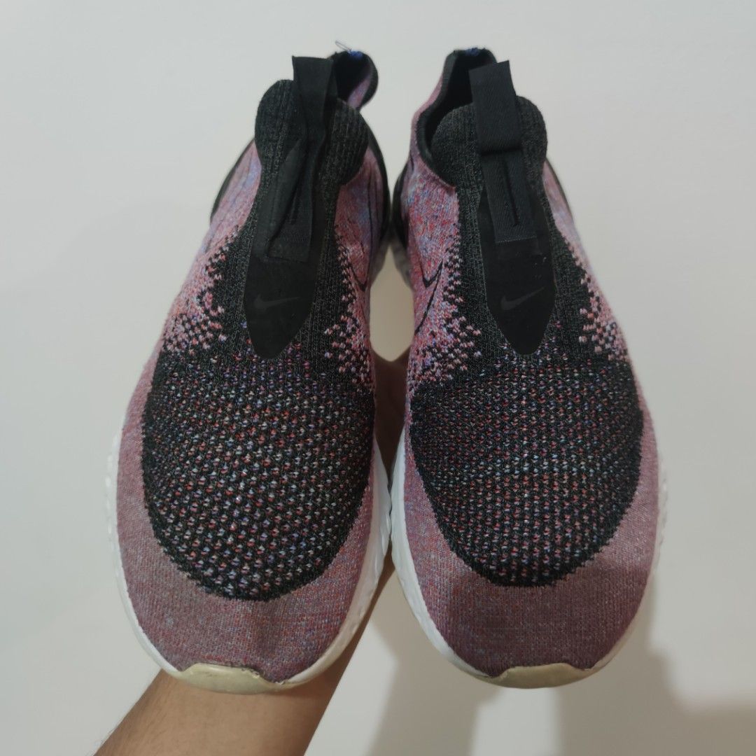 Nike Epic Phantom React Flyknit Size 44, Fesyen Pria, Sepatu , Sneakers di  Carousell