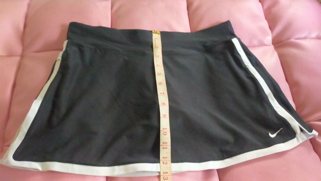 Nike tennis skirt (Category: Activewear) located in Cebu City. Submitted by angel178 (Listing ID 1246179601, Image 3). Description: good condition ➡️ pls! note color may vary due to lighting.