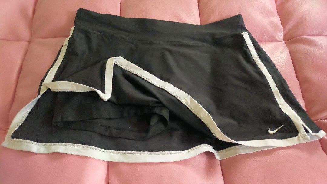 Nike tennis skirt (Category: Activewear) located in Cebu City. Submitted by angel178 (Listing ID 1246179601, Image 2). Description: good condition ➡️ pls! note color may vary due to lighting.