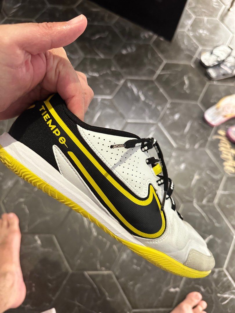 Nike 9 indoor best sale soccer shoes