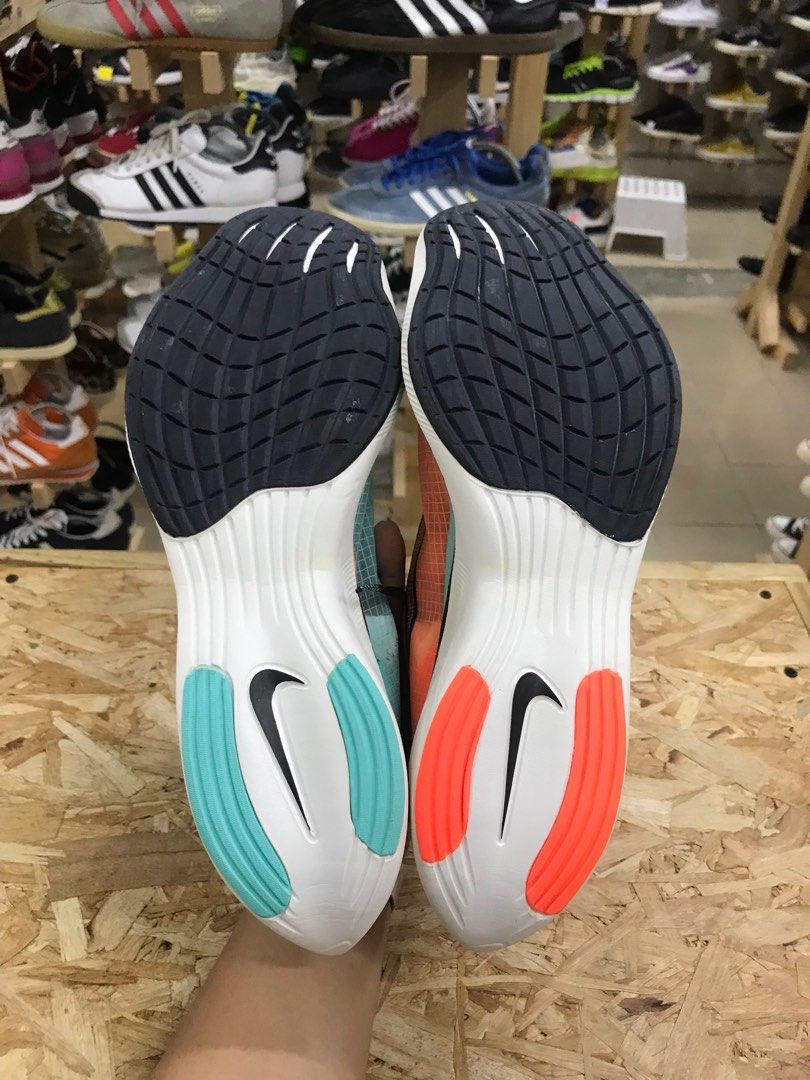 vaporfly running warehouse