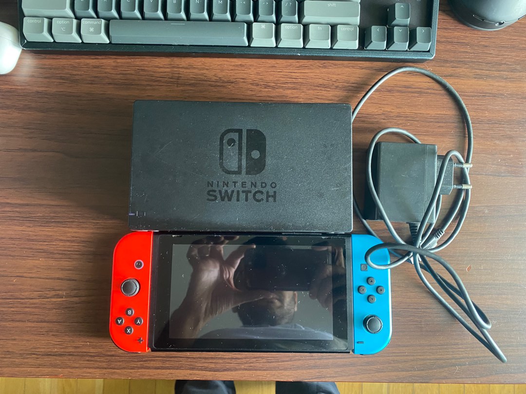 Nintendo Switch + 2 Free Games + 128 GB Card + All accessories , Video ...