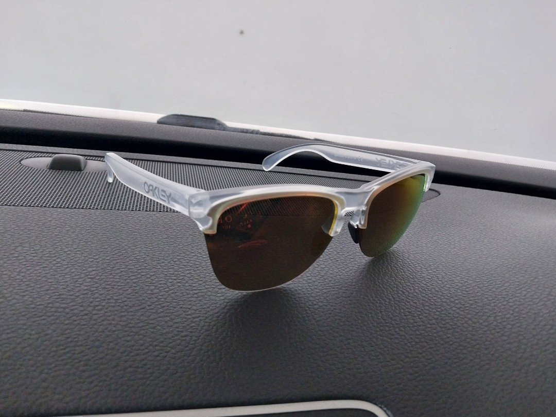 Oakley Frogskin Lite Mens Fashion Watches And Accessories Sunglasses And Eyewear On Carousell 