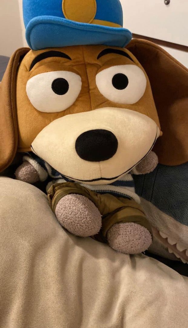 Original Disneyland slinky dog hat Hobbies Toys Travel Travel