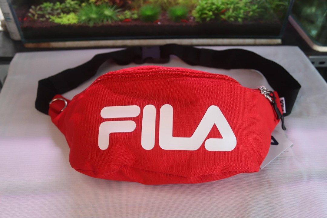 Fila belt hotsell bag red