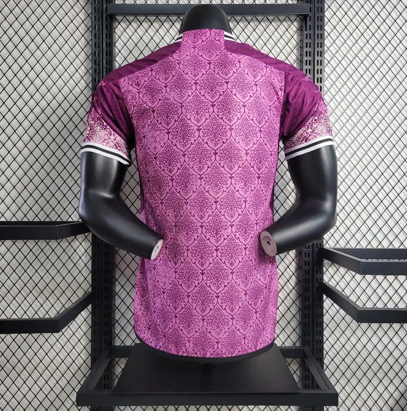 Real Madrid Special Edition Purple Jersey 23-24 Player version Football Jersey Soccer Jersey Tshirt (Category: Tshirts & Polo Shirts) located in Singapore. Submitted by thezzbuy (Listing ID 1246172392, Image 3). Description: Adding Patch & Printing ↓(Additional) Printing $5 (Name+Number) Per Patch $3 Pre-order item. Once confirm the order, we’ll deliver in ur address with in 6-10 working day’s. Average delivery time 7-8 day’s. Payment method: - P