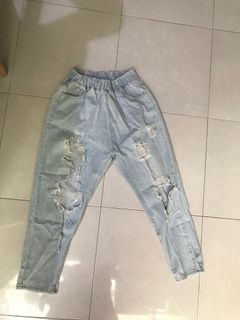 Ripped Jeans celana jean pant karet pants jogger jegging legging rip melar mom jeans panjang pergi hangout casual formal