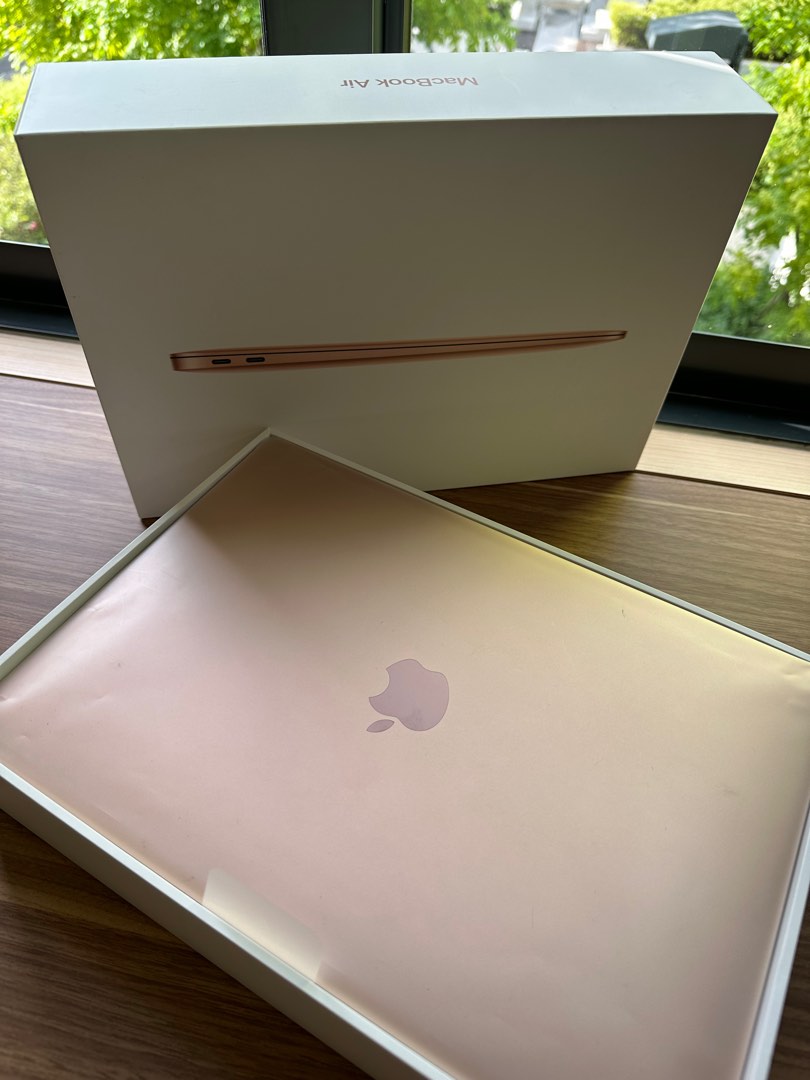 Rose Gold MacBook Air 13 inch Retina display 2018 256GB, Computers