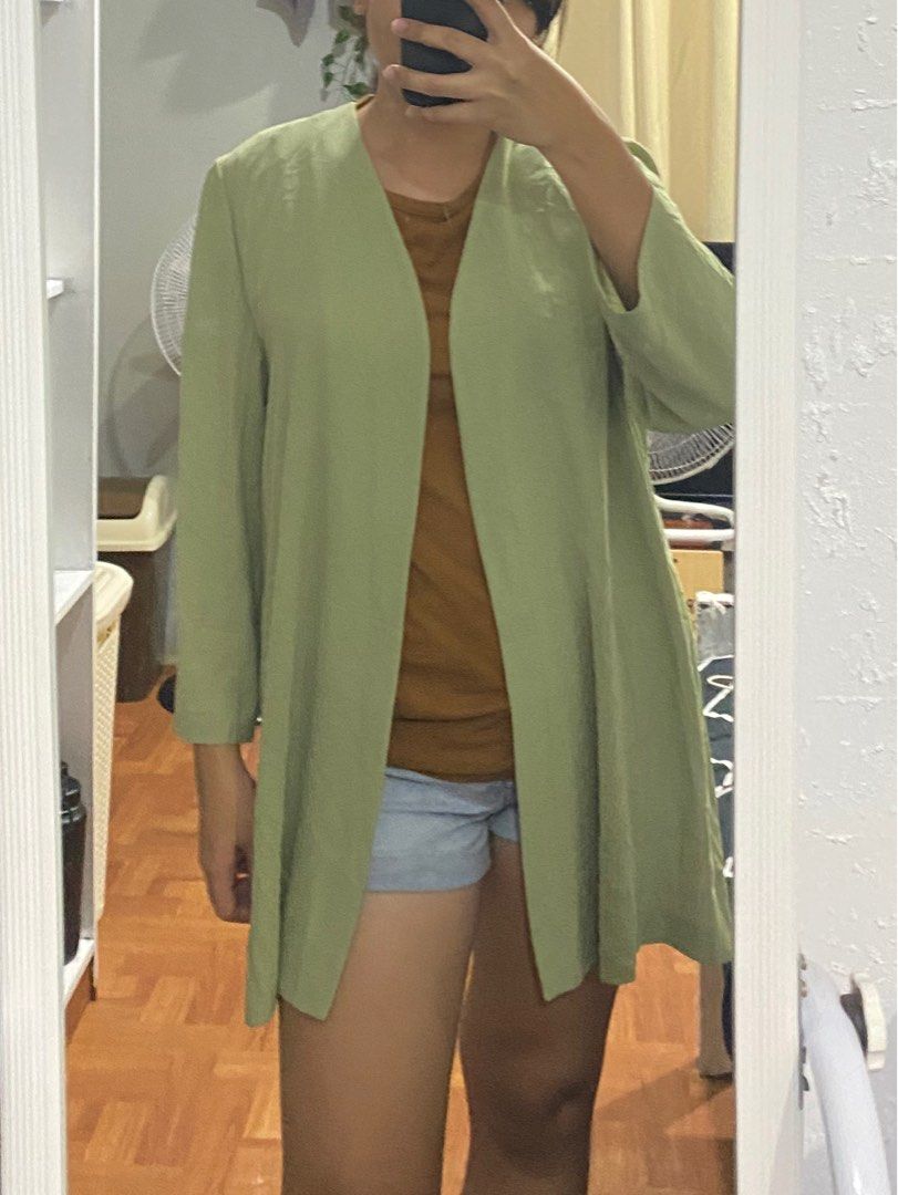 SALE! Sage Green Top on Carousell