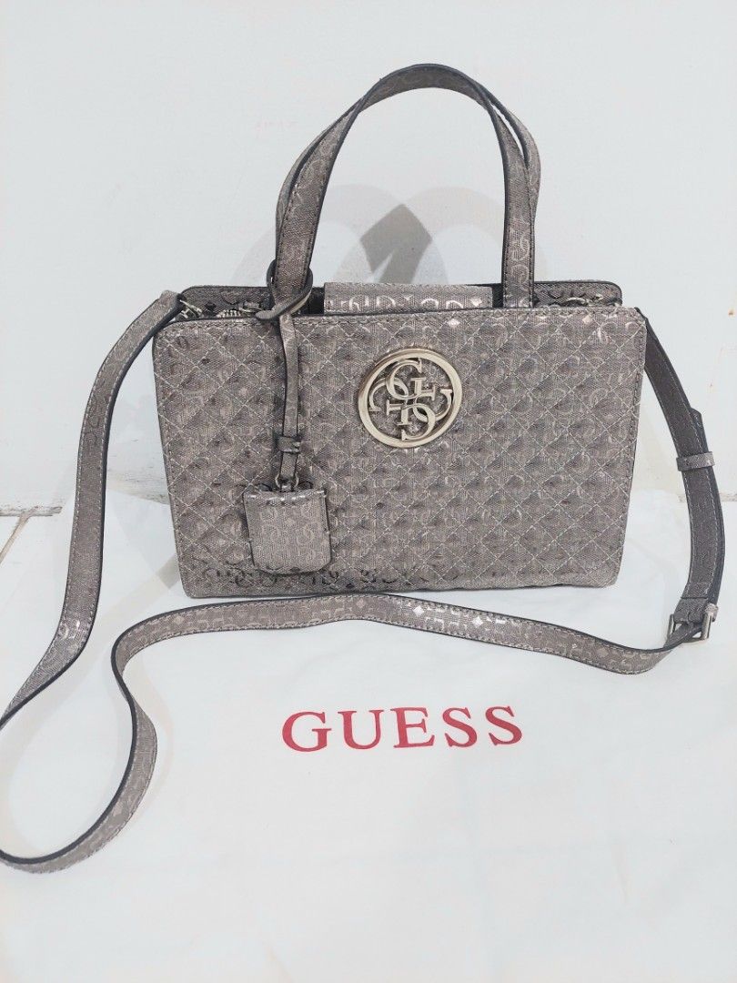 Sale Tas Guess import silver Barang Mewah Tas Dompet di Carousell
