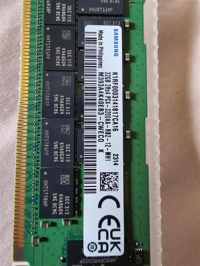 Samsung Desktop 32GB (4X 8GB) DDR4 3200 MHz 288-Pin UDIMM Memory