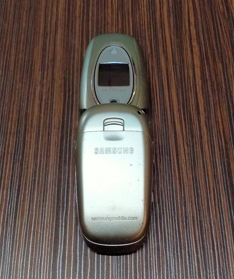 Vintage Samsung X460 Smartphone