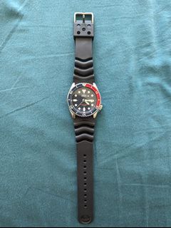 (Category: ) located in . Submitted by senwired (Listing ID 1246010265, Image 1). Description: .