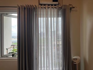 Sheer Curtains (1 pair off-white)7feet