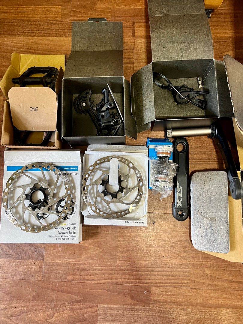 Shimano SLX group set SLX F R 4 piston brake Shimano BB Shimano F R rotor One Up pedals