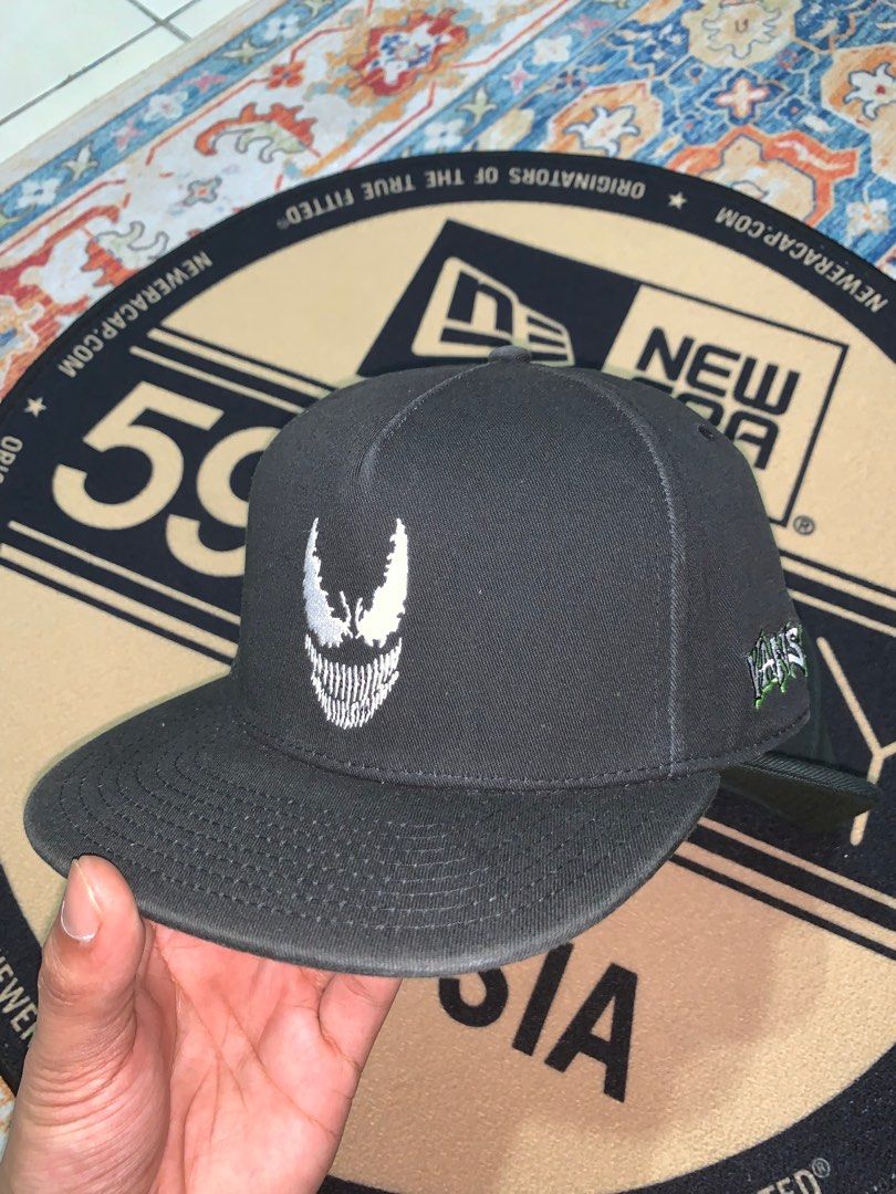 Snapback Vans DC shoes Primitive Men s Fashion Watches