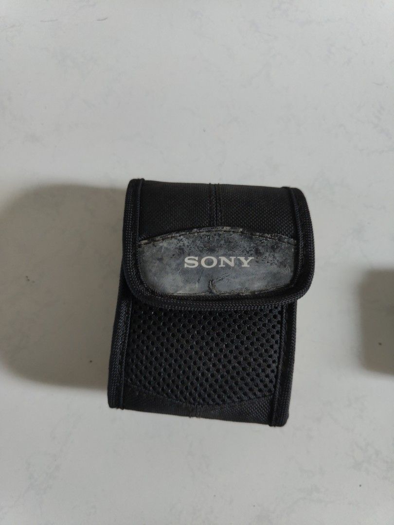Sony cyber shot 7.2 megapixel, Photography, Cameras on Carousell