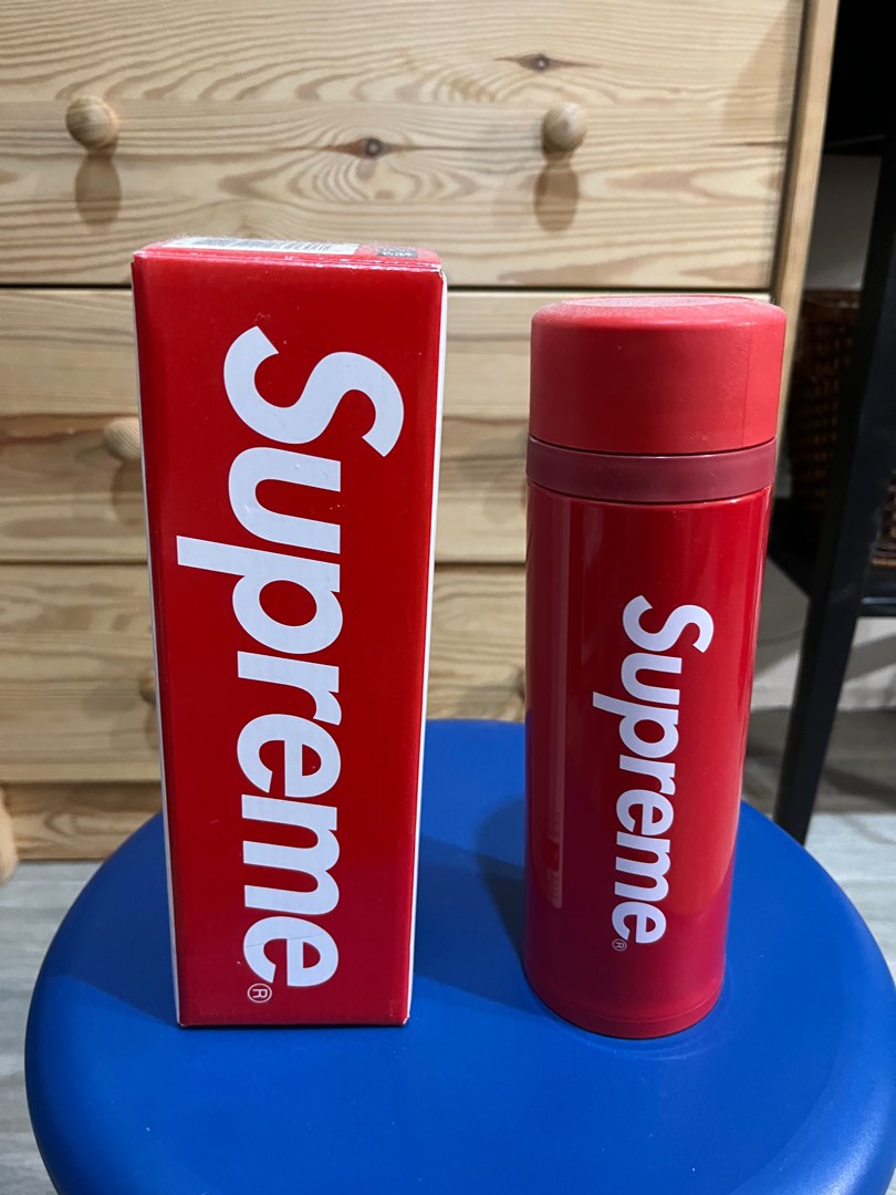 ZOJIRUSHI✨️コラボ・タグ付未使用品✨️SUPREME ×Zojirushi 水筒 赤