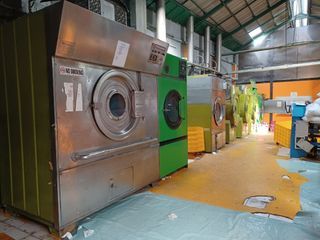 Tempat Usaha ( workshop ) Laundry Linen Hotel / Rumah Sakit Siap Pakai Dan Ruang Produksi Lokasi Strategis Pinggir Jalan Jatibening Baru Bekasi Kota