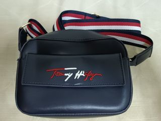 Tommy hilfiger側背包
