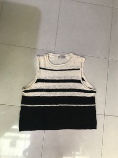 top atasan kaos hitam putih black and white stripe garis stripes knit u can see you pergi hangout sexy tanpa lengan woman perempuan girl