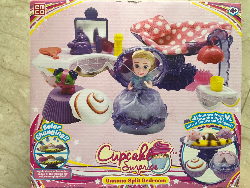 Cupcake surprise banana split on sale