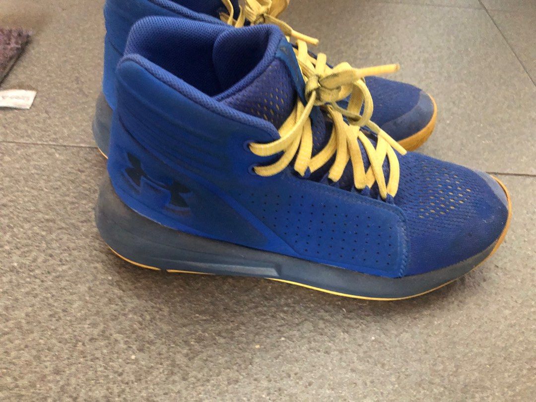 Under Armour Basketball Shoe, Men's Fashion, Footwear, Sneakers on