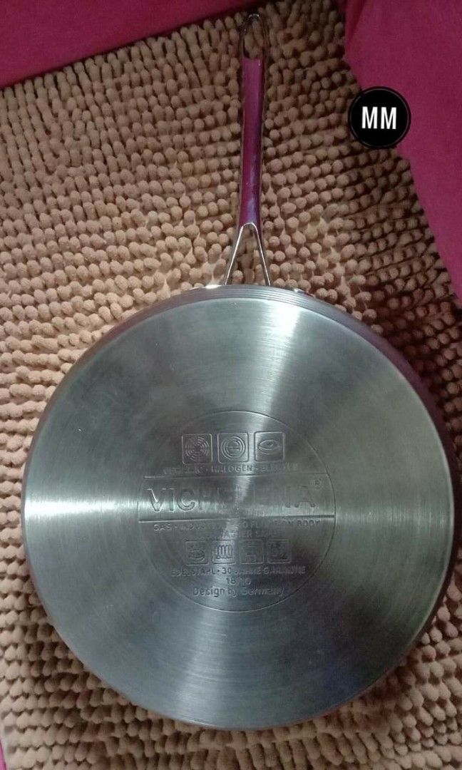 Vichelena cookware set, Furniture & Home Living, Kitchenware