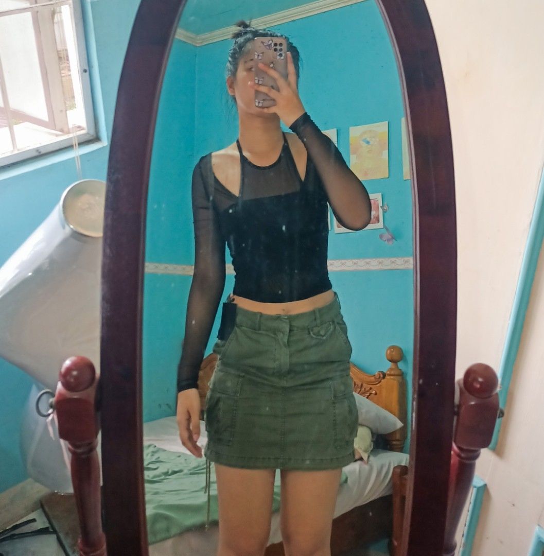 y2k mesh top BRANDNEW (Category: Longsleeves) located in Cabanatuan. Submitted by 4zenith (Listing ID 1246072904, Image 2). Description: small on tag for reference model's height 5'7, small to semi medium body figure.