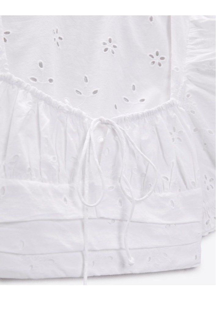 Zara crop top with cutwork embroidery, Women's Fashion, Tops, Shirts on