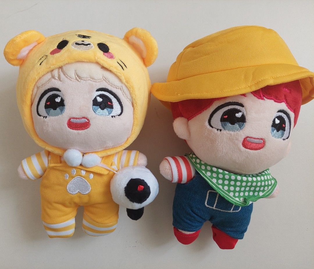 20cm Kpop dolls - BTS V Taehyung (Category: K-Wave Merchandise) located in Batangas. Submitted by mmajj (Listing ID 1246289444, Image 3). Description: Sold as set What you see is what you get great condition. LP posted.