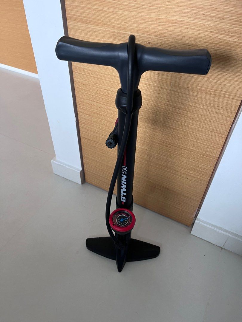 2 X DECATHLON ROAD BIKES + 2 X LOCKS + PUMP, Sports Equipment, Bicycles